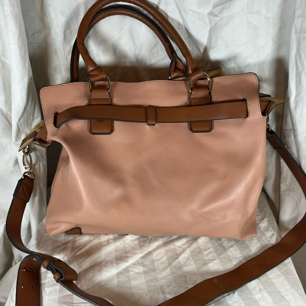 Unbranded two tone
